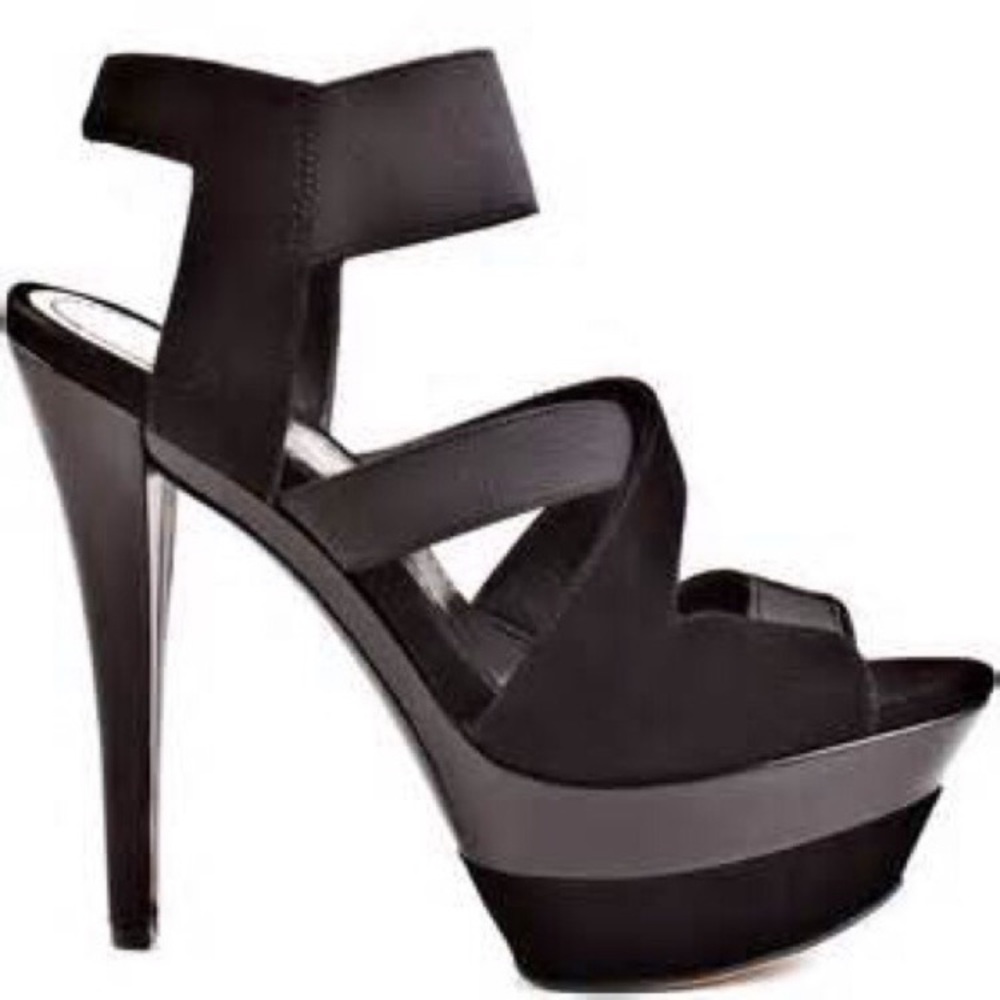 Jessica Simpson black platform heels